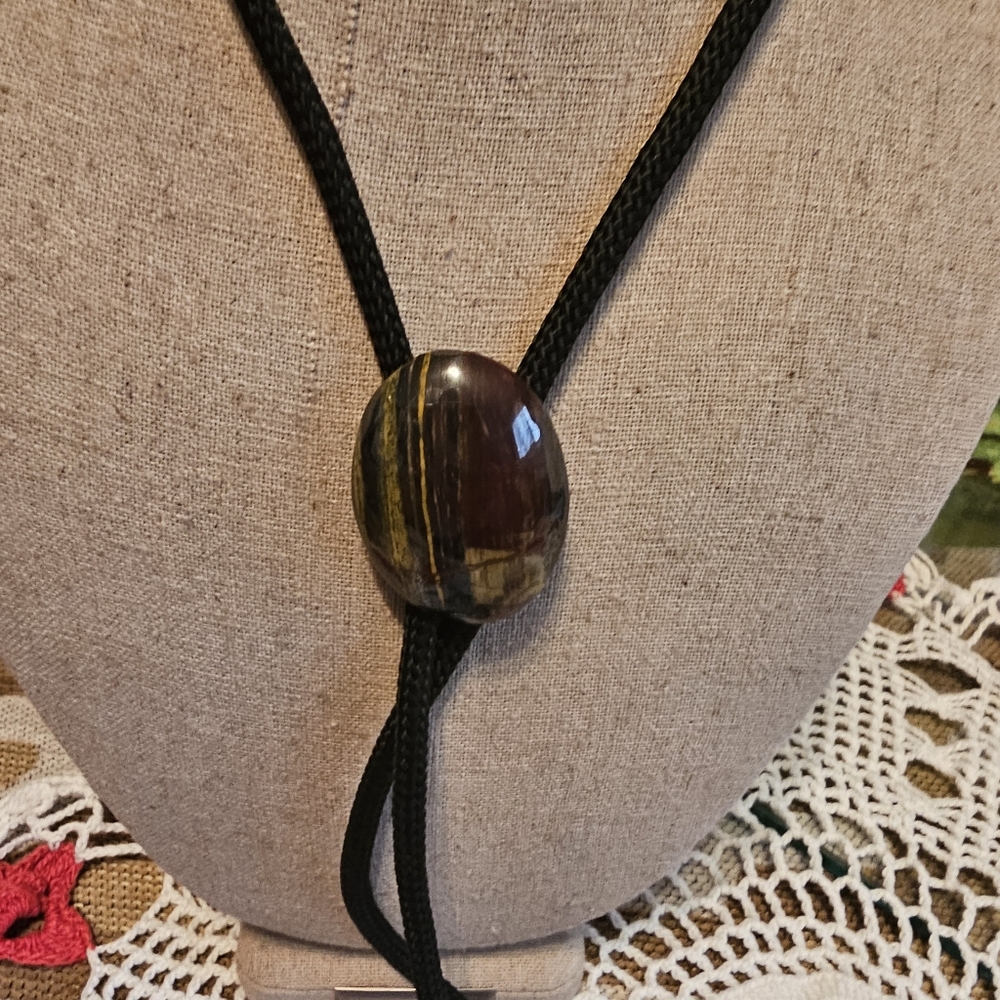 Vintage Stone Bolo Tie